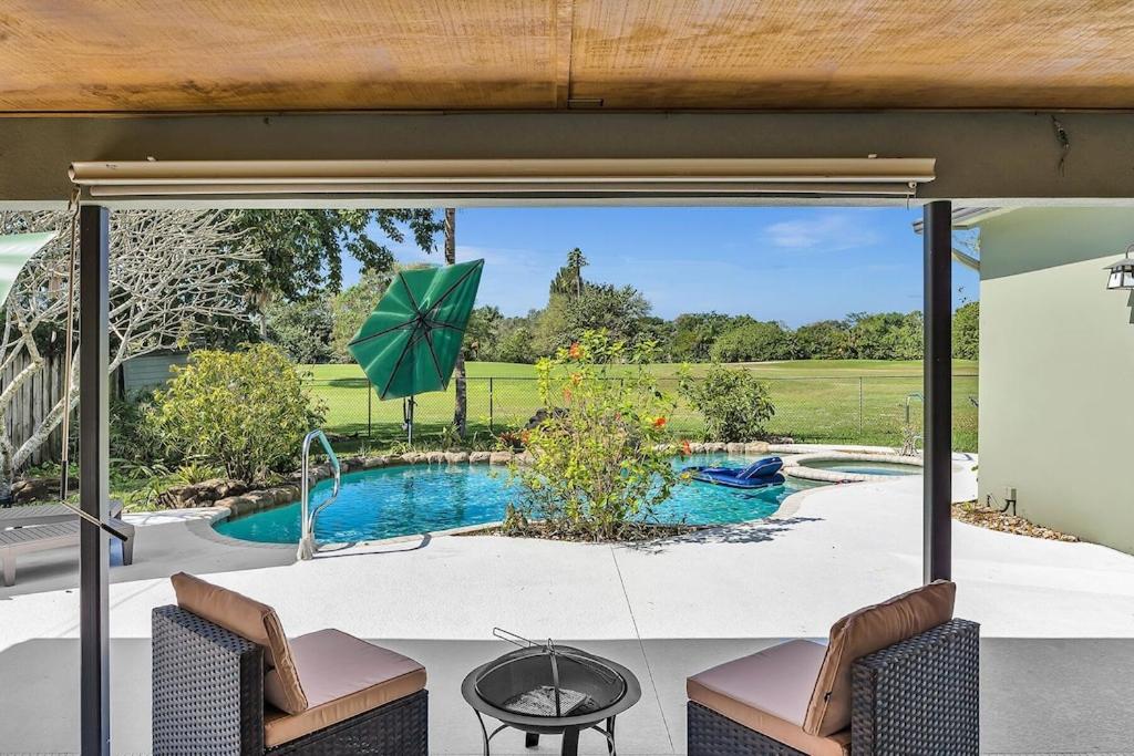Pool Heat I Firepit And Bbq I 75"Tv I Foosball I 581Mbps Cooper City Exterior photo
